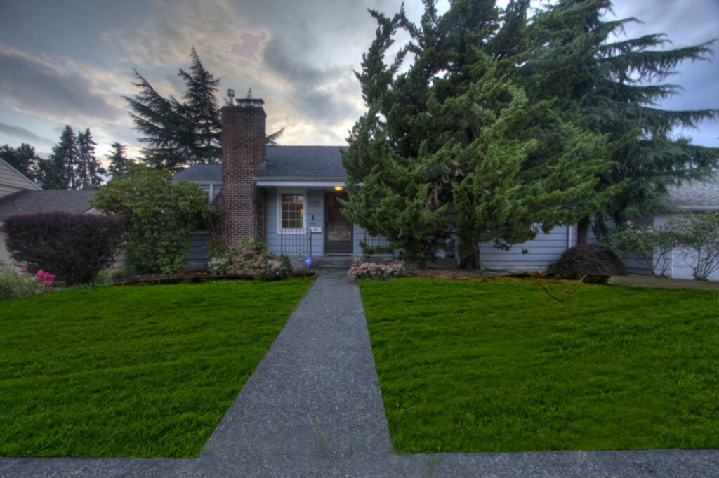 Property Photo: 5717 59th Ave NE WA 98105