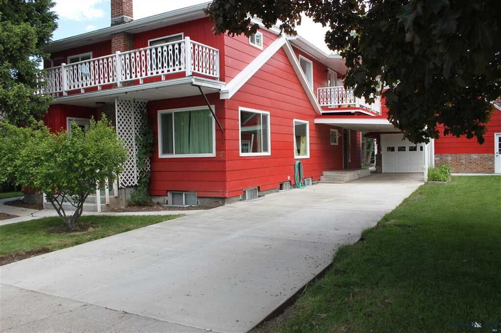 Property Photo:  516 S 11th Avenue  MT 59715 