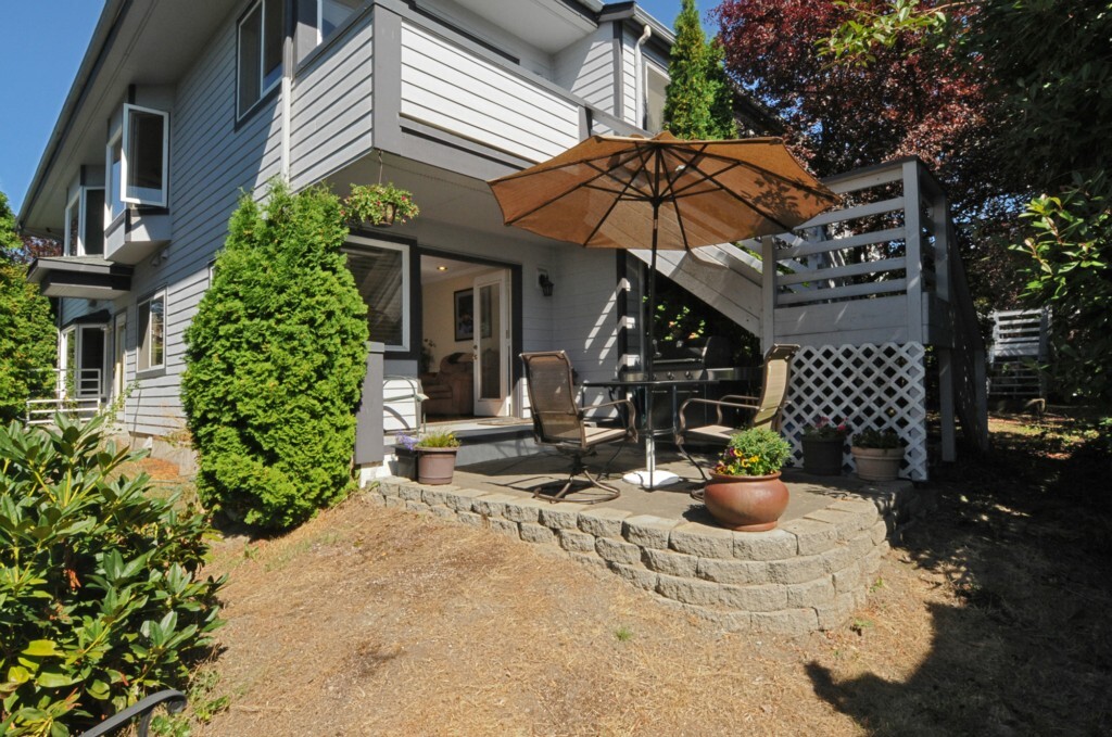 Property Photo: 4811 Phinney Ave N 102 WA 98103