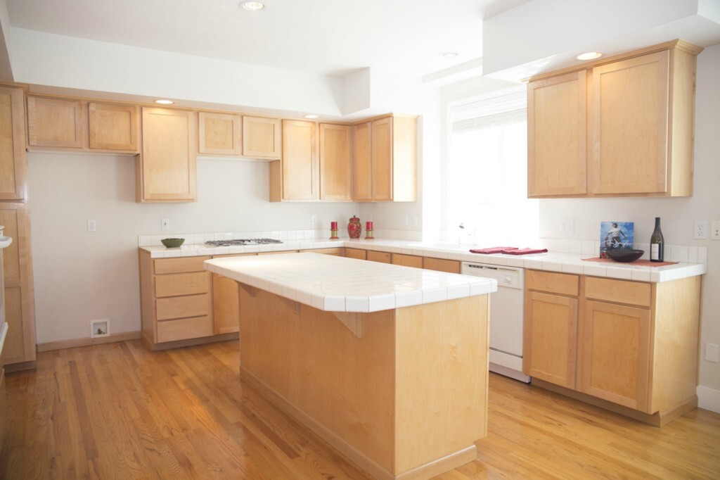 Property Photo: 4533 115th Place SE WA 98208