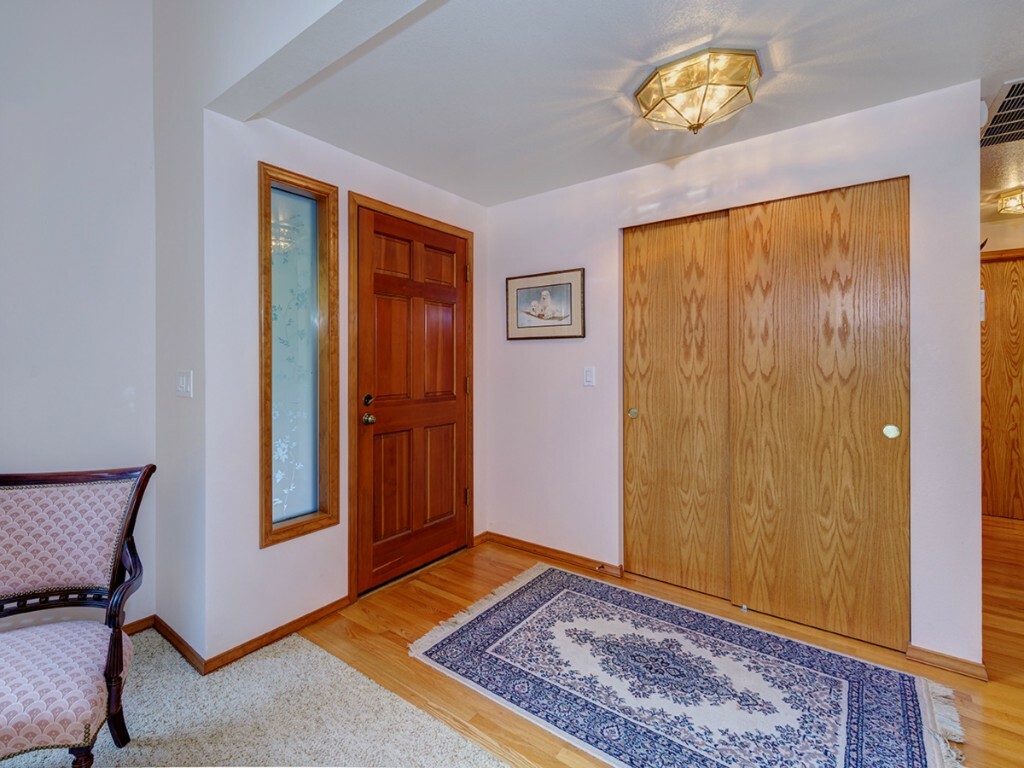 Property Photo: 13710 3rd Dr SE WA 98208