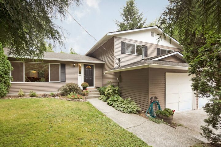3410 NE 202nd St  Lake Forest Park WA 98155 photo