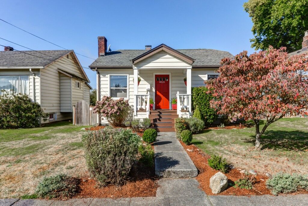 Property Photo: 8025 14th Avenue NW WA 98117