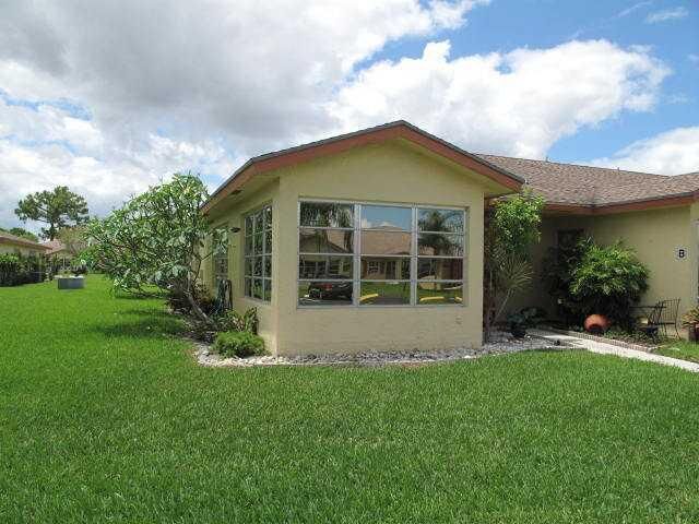 Property Photo: 5289 Lakefront Boulevard A FL 33484