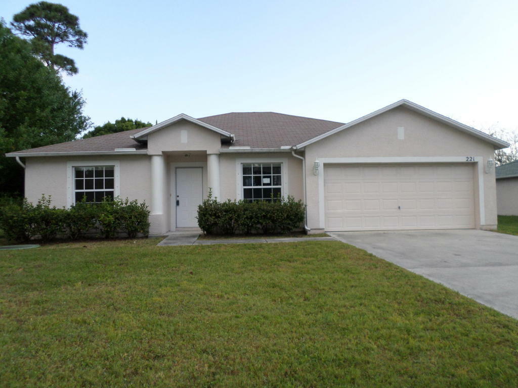 Property Photo:  221 NE Granduer Avenue  FL 34983 