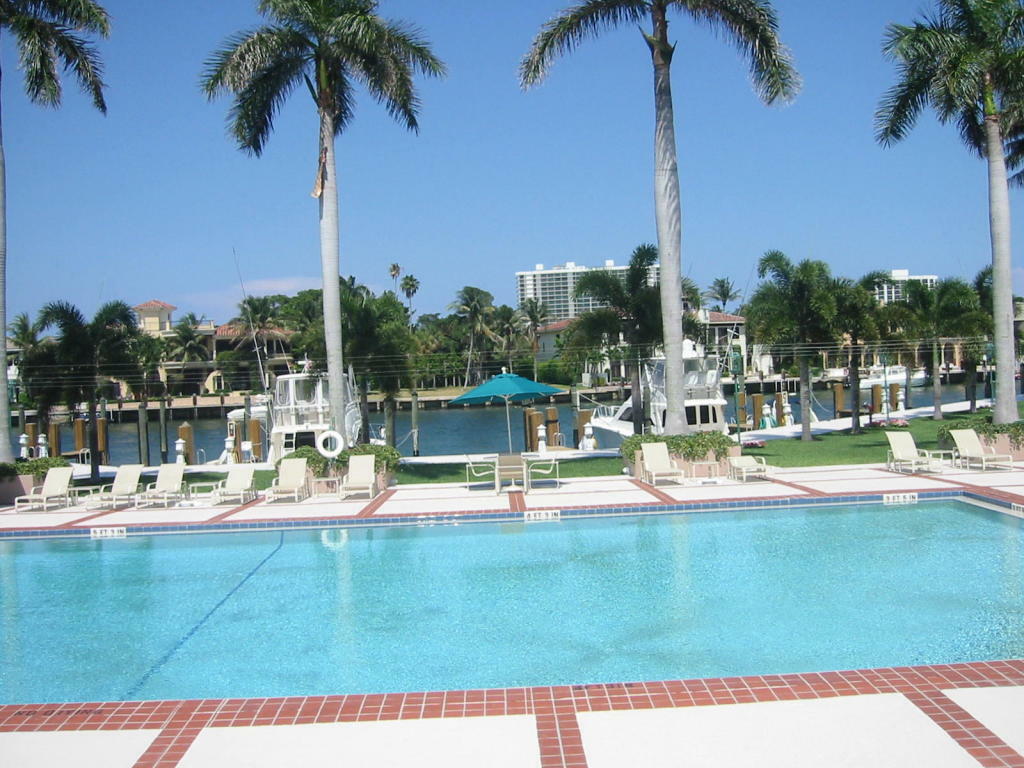 Property Photo: 120 SE 5th Street 435 FL 33432