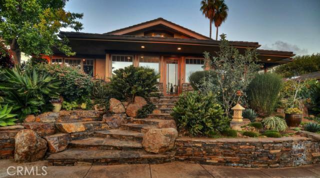Property Photo: 7 S Vista De Catalina CA 92651