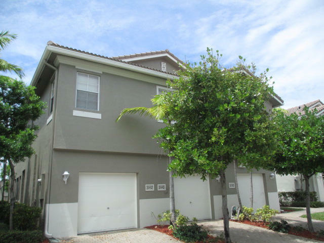 Property Photo:  3142 Laurel Ridge Circle  FL 33404 