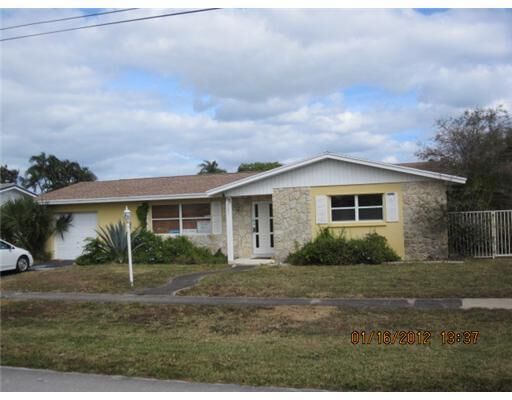 Property Photo:  2260 Edgewater Drive  FL 33406 