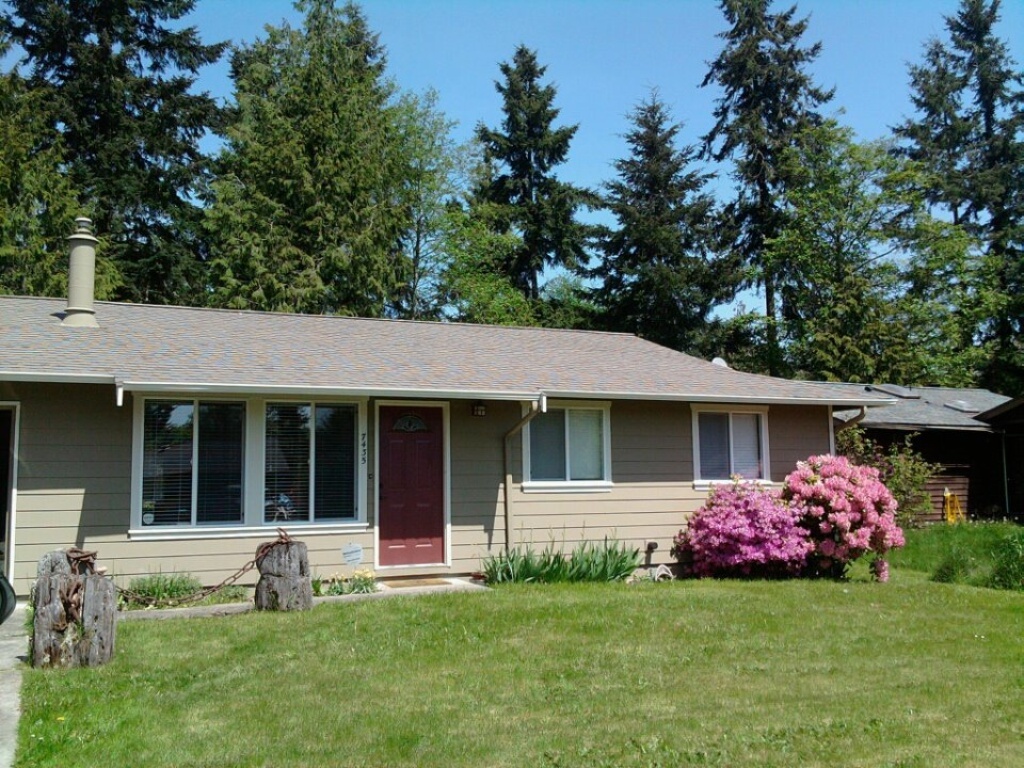 Property Photo:  7435 E Harrison St  WA 98366 