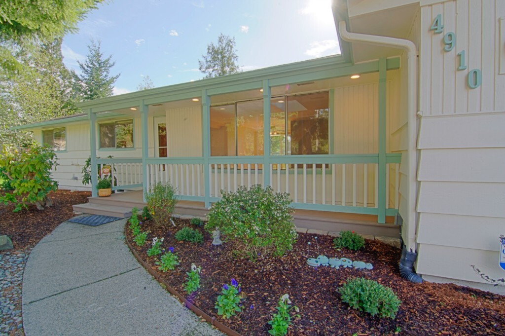 Property Photo: 4910 100th St E WA 98446
