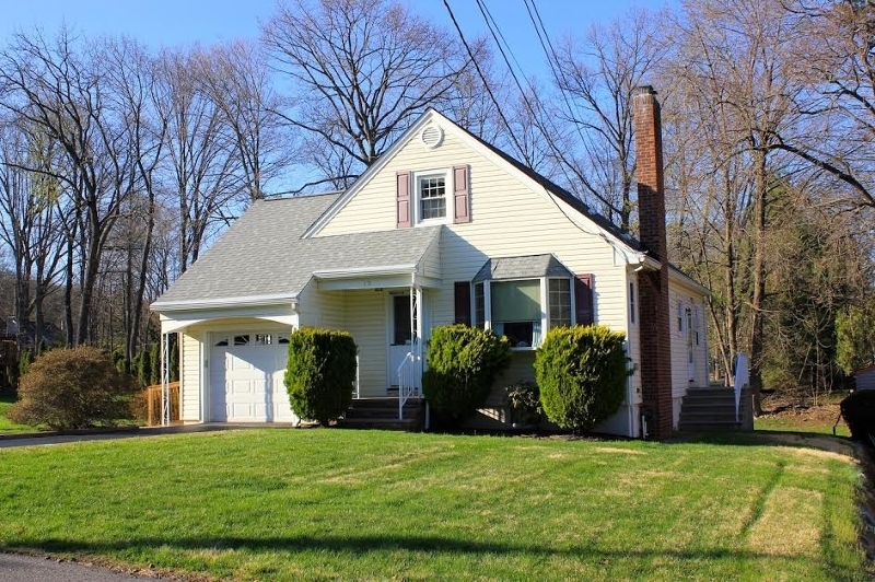 Property Photo:  15 Franklin St  NJ 07677 