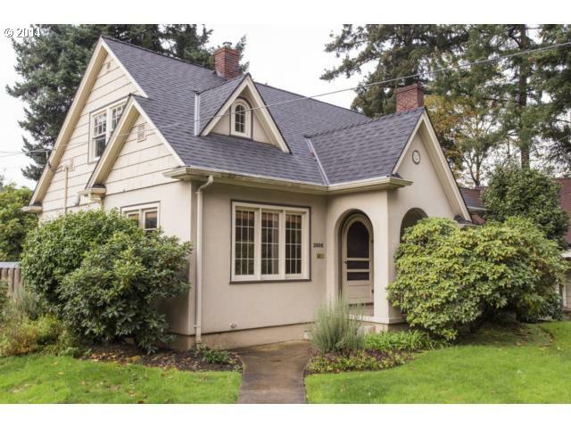 Property Photo: 2505 NE 33rd Ave OR 97212