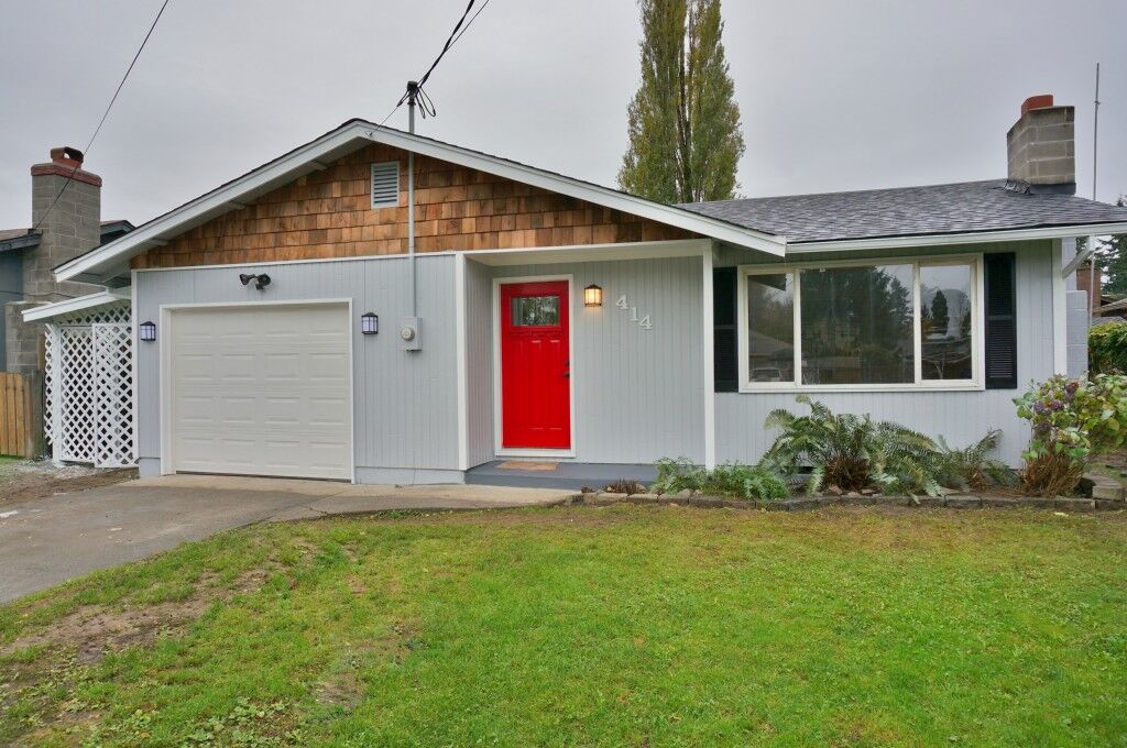 Property Photo: 414 S 92nd St WA 98444