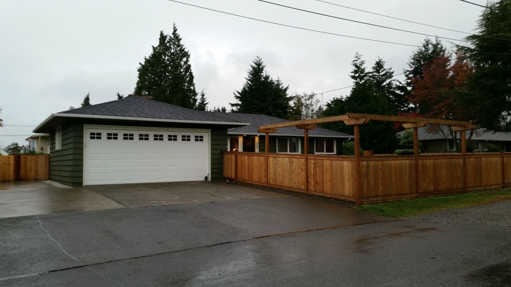 Property Photo:  502 S 144th St  WA 98168 