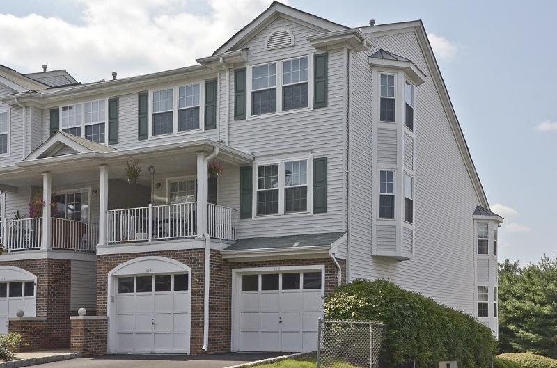 Property Photo:  818 Buckland Ct  NJ 07834 