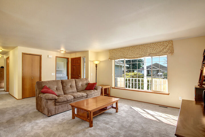 Property Photo:  23327 39th Place W  WA 98036 