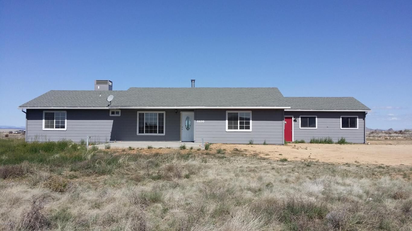 Property Photo:  8690 W Mummy View  AZ 86315 