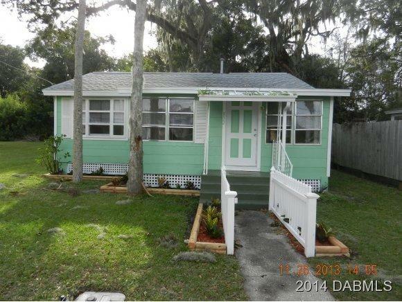 Property Photo: 832 S Palmetto Avenue FL 32114