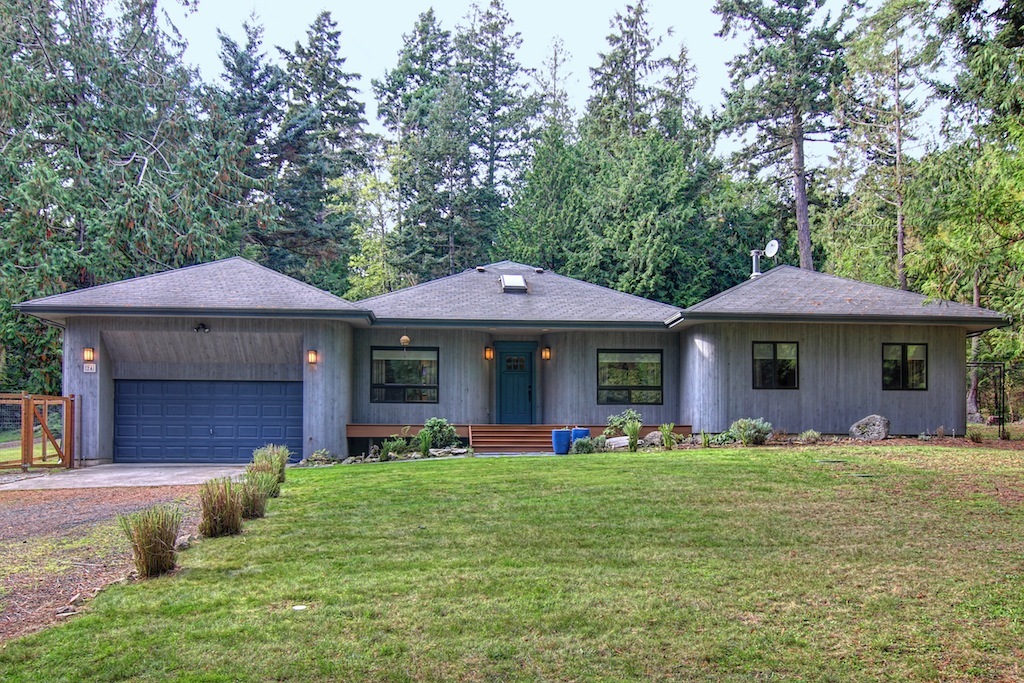 Property Photo:  24 Cypress Heights Lane  WA 98250 