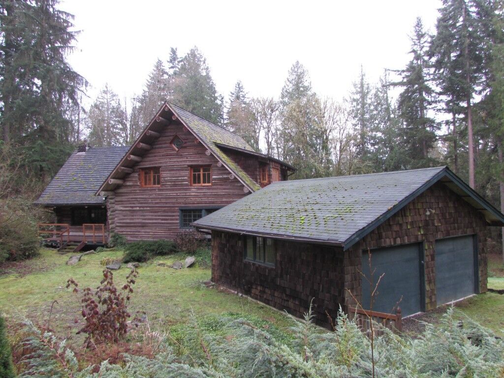 Property Photo: 9320 74th Ave NW WA 98332
