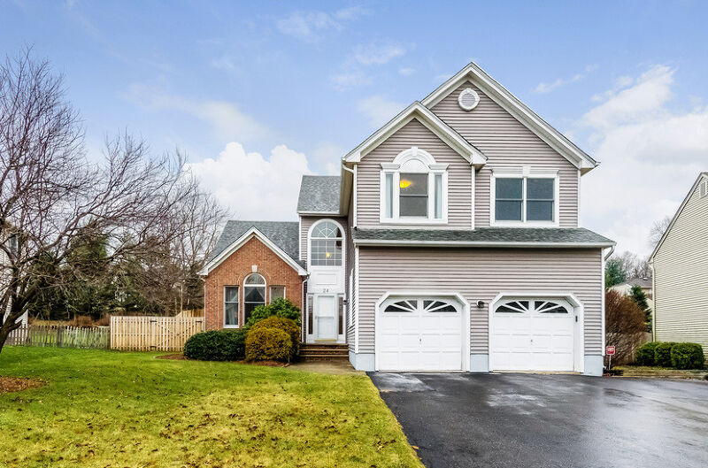 Property Photo:  24 Goosetown Dr  NJ 08809 