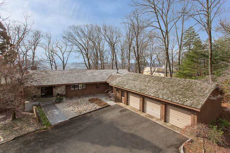 Property Photo:  1810 Mountain Top Rd  NJ 08807 