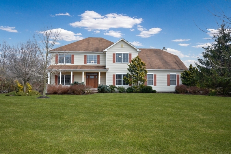 Property Photo:  6 Metler Way  NJ 08822 