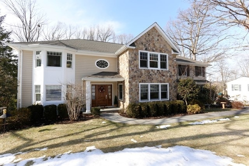 Property Photo:  41 Runnymede Rd  NJ 07928 