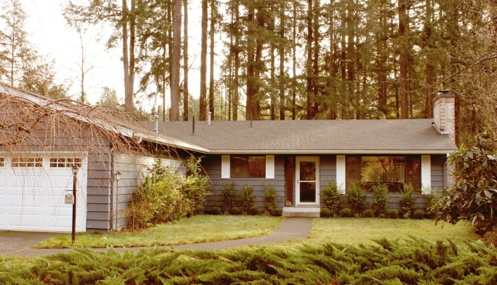 Property Photo:  16500 191st Place NE  WA 98072 