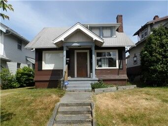 Property Photo: 933 S Sheridan Ave WA 98405