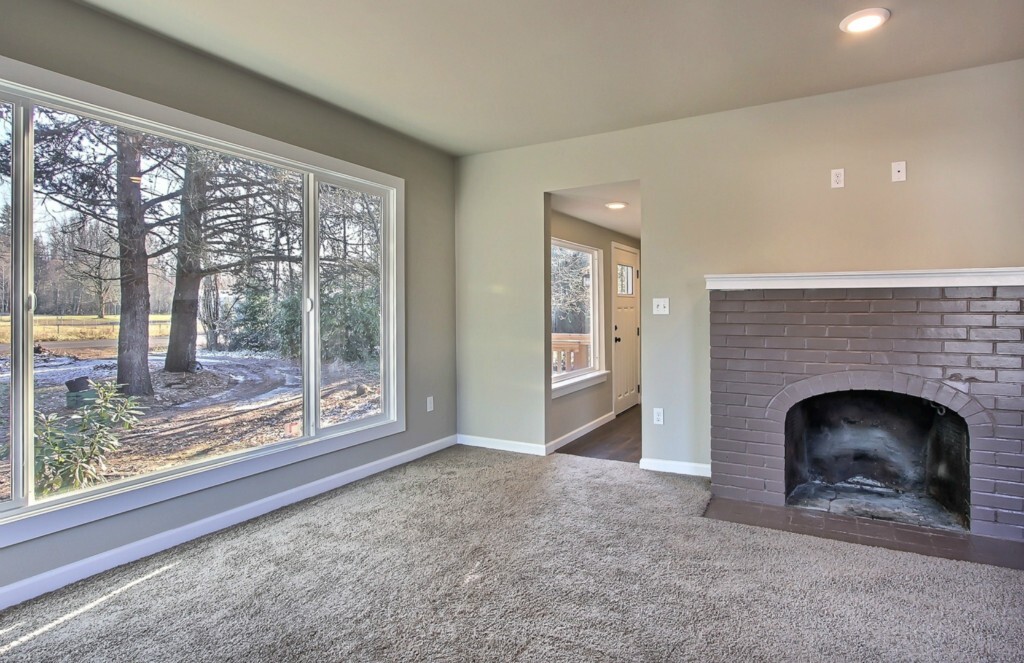 Property Photo: 11506 Vickery Ave E WA 98446