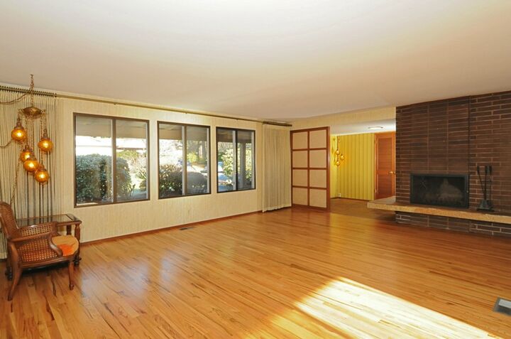 Property Photo:  16211 SE 29th St  WA 98008 