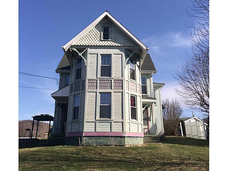 Property Photo:  135 Moredock Dr  PA 15344 