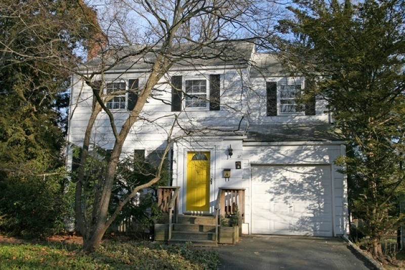 Property Photo:  27 Tallmadge Ave  NJ 07928 