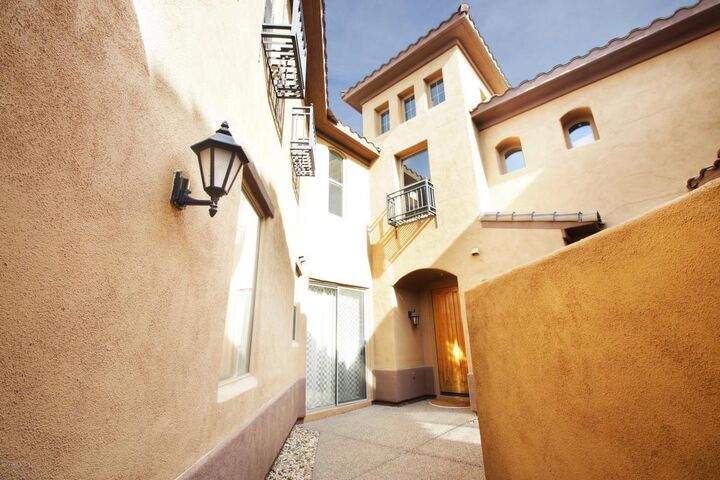 Property Photo: 20802 N Grayhawk Drive 1023 AZ 85255