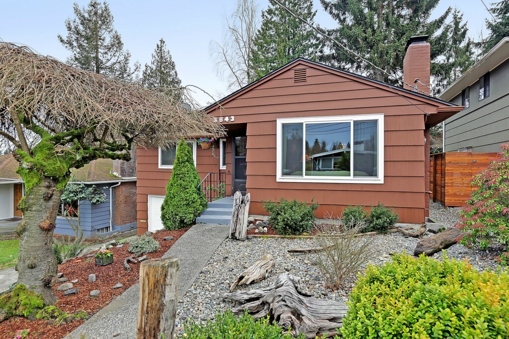 Property Photo: 3543 SW Rose St WA 98126