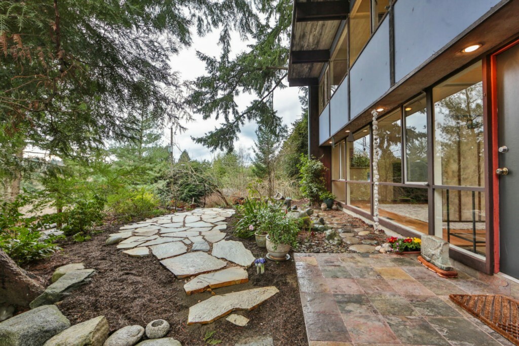 Property Photo:  4120 NE 107th St  WA 98125 