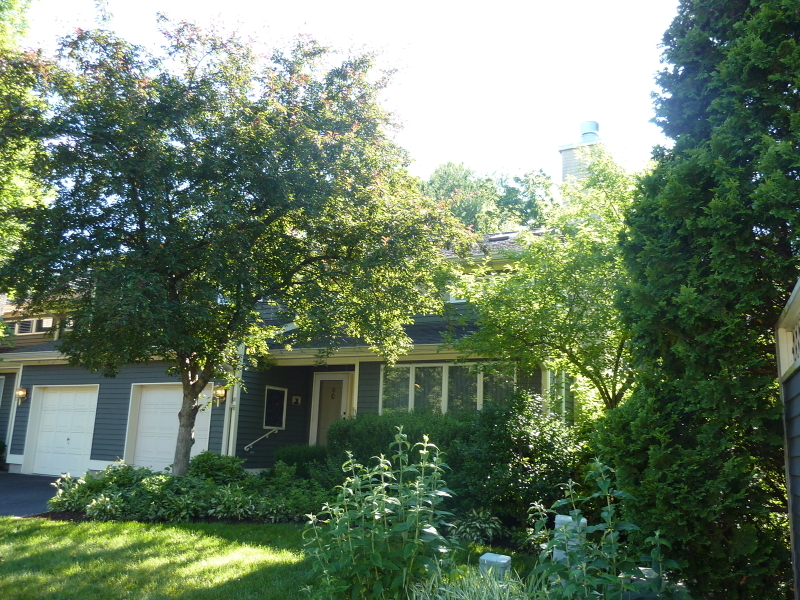 Property Photo: 18 Mission Hills Rd S NJ 08801