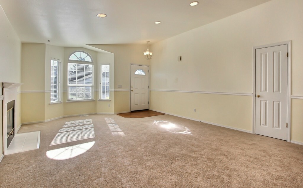 Property Photo: 5037 39th St NE WA 98422