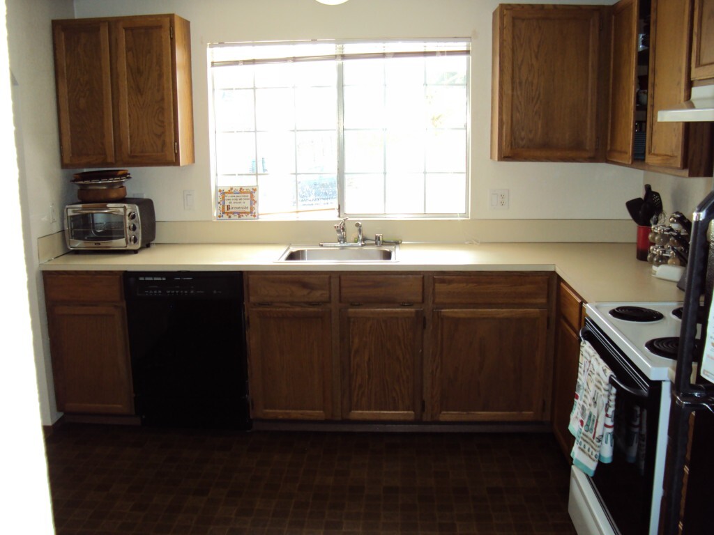 Property Photo: 5710 NE 204th Place WA 98028