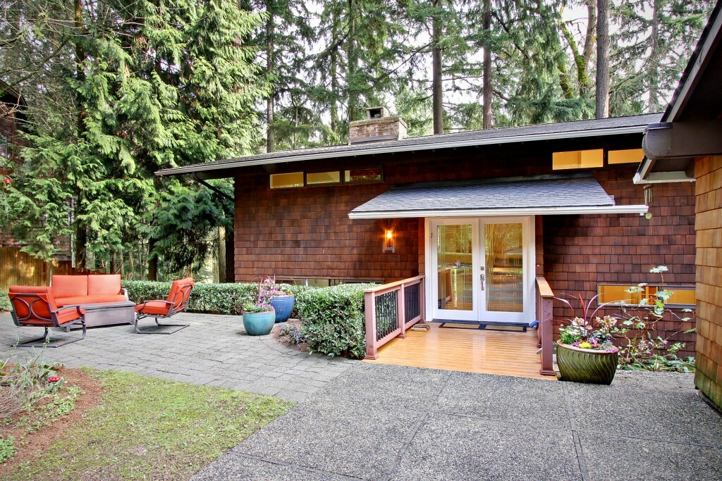 Property Photo: 11270 Champagne Point Rd NE WA 98034