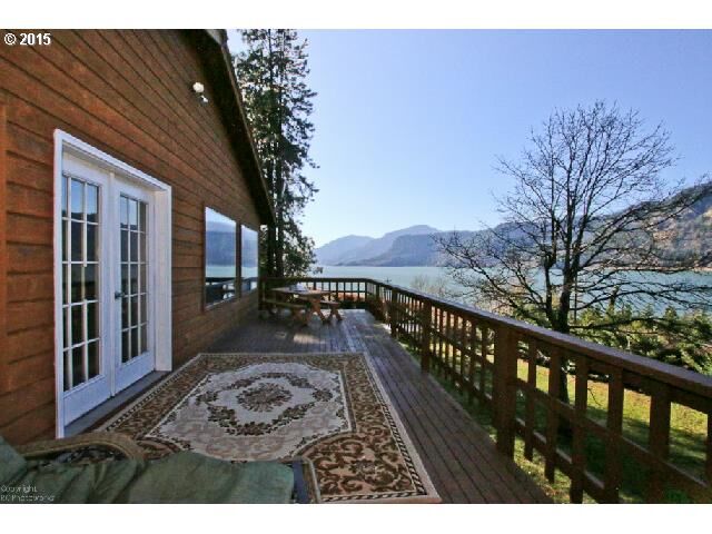 Property Photo:  400 Morton Rd  OR 97031 
