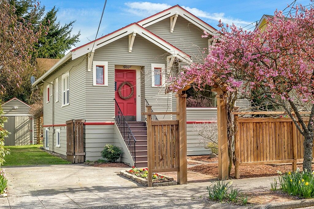 Property Photo:  7206 2nd Avenue NW  WA 98117 