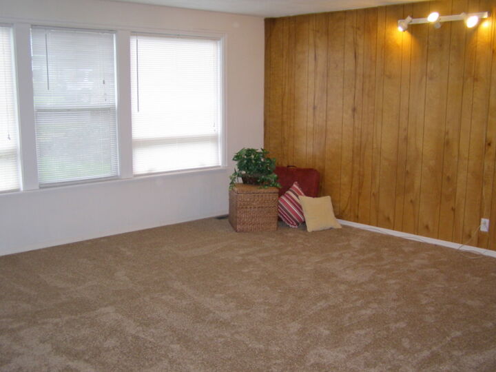 Property Photo: 647 SE 4th WA 98277