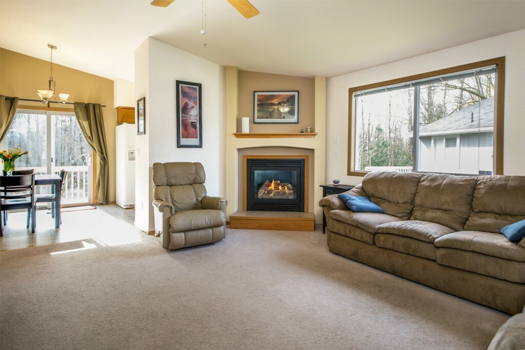 Property Photo:  1414 Fruitland Dr  WA 98226 