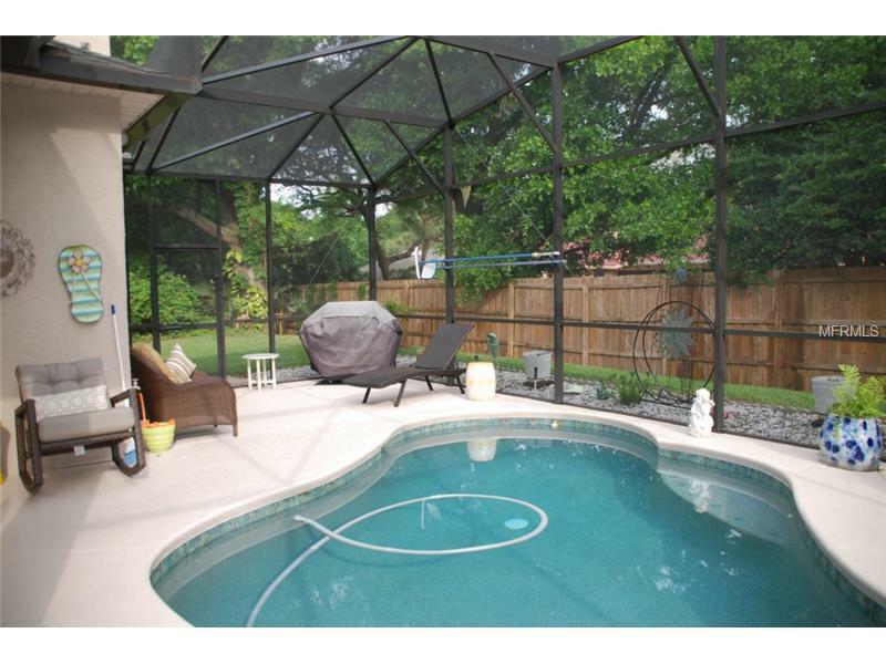 Property Photo:  932 Ridgeland Court  FL 32712 