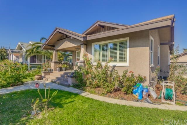 Property Photo:  555 E Rhea Street  CA 90806 