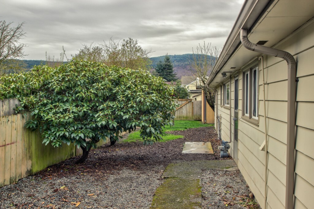 Property Photo:  1201 Township St  WA 98284 