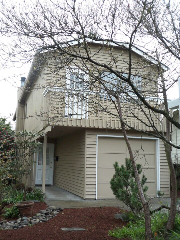 Property Photo:  751 N 86th St  WA 98103 